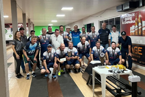 Nova Santa Rosa conquista o terceiro lugar no Torneio do Frango de Bolão