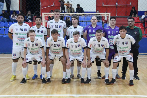 Nova Santa Rosa e Mercedes se enfrentam pelo Troféu Difusora nesta quarta-feira (25)