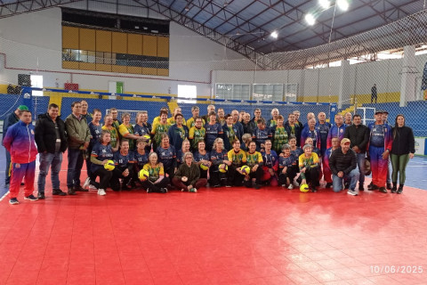 Equipes de Nova Santa Rosa estreiam na 7ª Liga de Voleibol Gigante